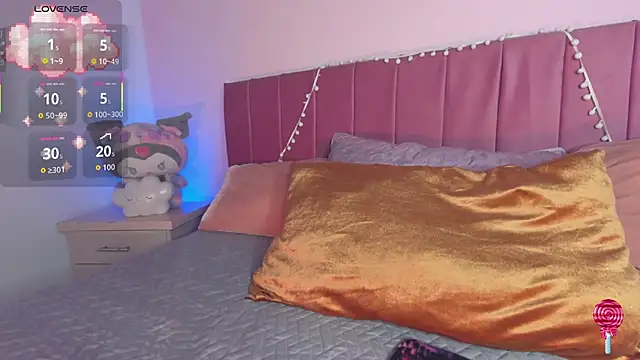 kitty-kryss online show from November 24, 7:49 pm