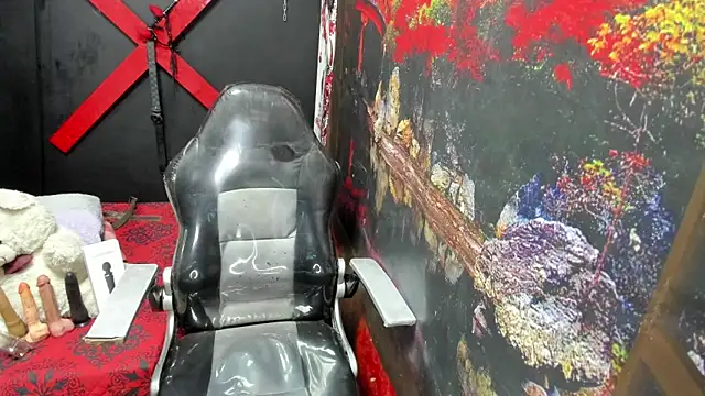 Tracy KS online show from October 14, 3:31 am