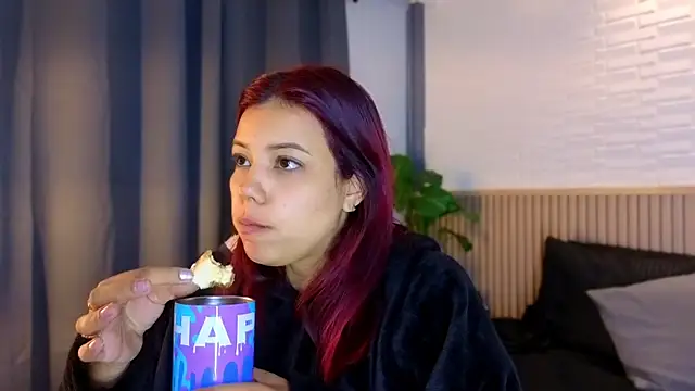 TiffanyWalk online show from January 10, 11:48 am