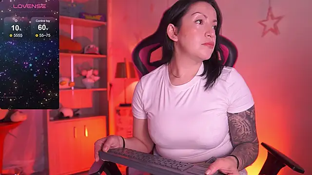 Madison Mayer online show from February 20, 1:01 pm