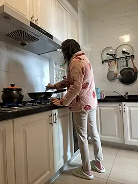 aa520uv online show from January 18, 1:46 am