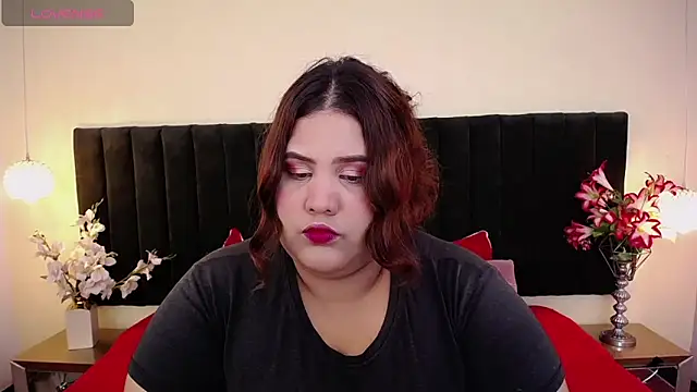 ailyn maury online show from October 5, 1:32 am