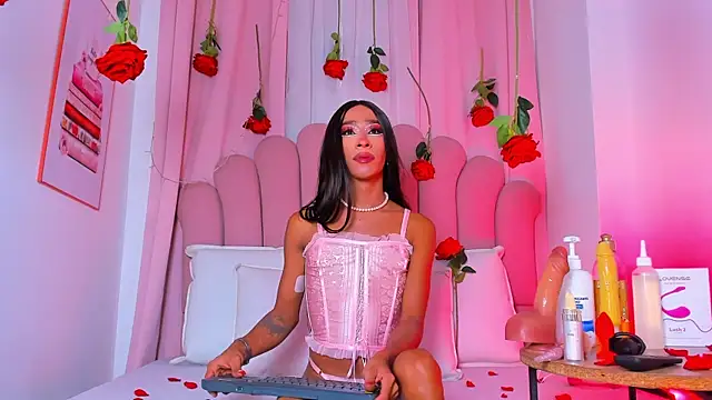 NicoleMadrird online show from February 15, 12:04 pm