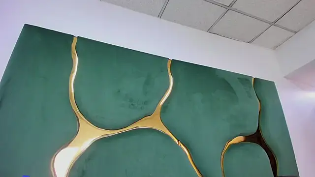 MiaDixon  online show from September 11, 1:33 pm