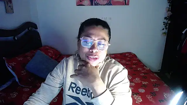 Tu-Reina online show from October 16, 3:09 am