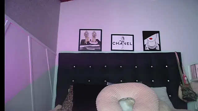 Taylor dolll online show from September 16, 4:59 pm