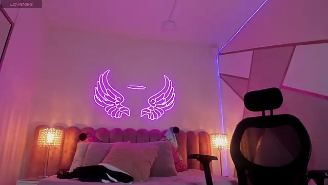 alice kingsley  online show from October 15, 10:01 pm