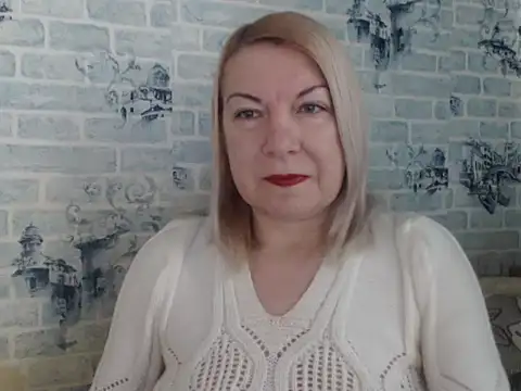 Lillia Ray online show from January 17, 9:06 am