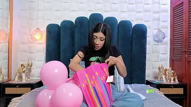 Lili Opal online show from March 30, 12:05 pm