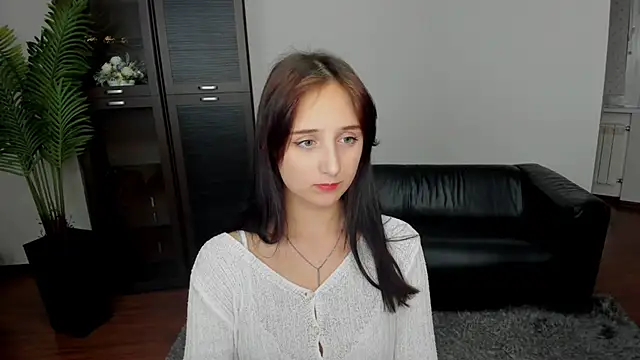 JulietMonli online show from September 28, 7:52 pm