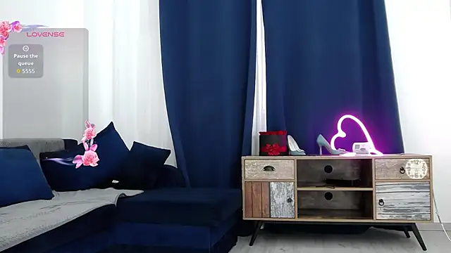 TerresaDiamond online show from October 12, 5:43 am