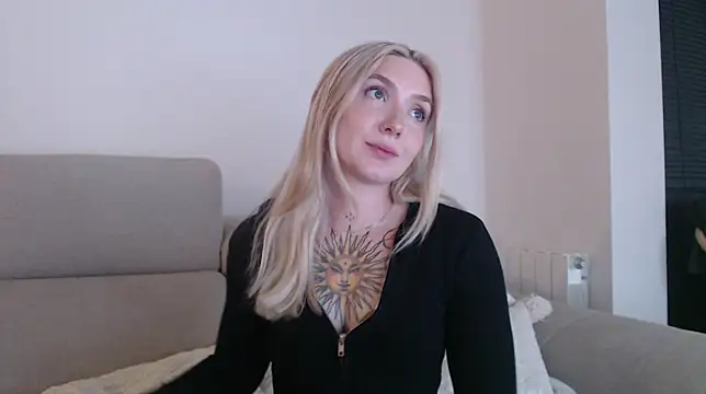 tattoobbgirl online show from October 15, 6:43 pm