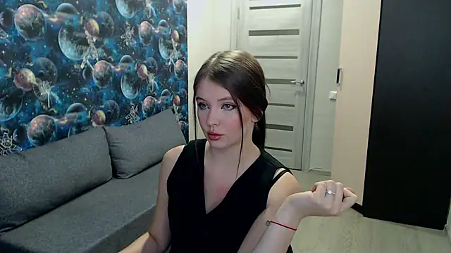 GinnyBlacky online show from September 19, 4:28 pm