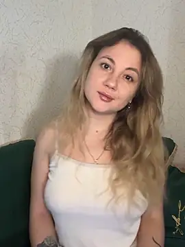 mollygirll online show from November 28, 11:13 am