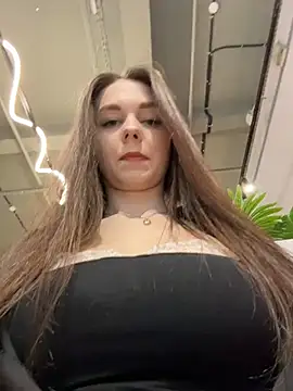 MilaBee online show from April 17, 11:12 am