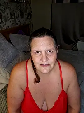 MissQueenBeex online show from November 9, 9:44 pm