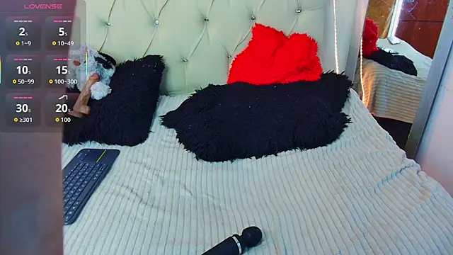 kity x online show from October 2, 8:25 pm