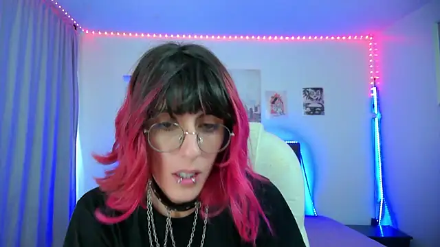 goth minerva online show from January 11, 1:49 pm