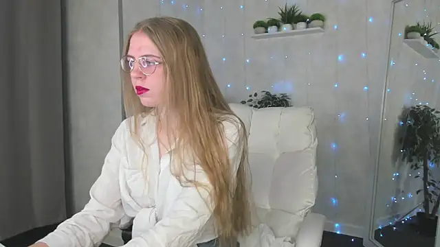 Joann Shermann online show from October 23, 1:11 am