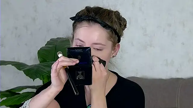 AshleyD  online show from November 14, 1:05 am