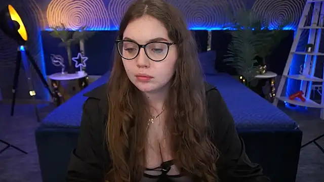 LuxSopphia online show from September 27, 1:07 pm