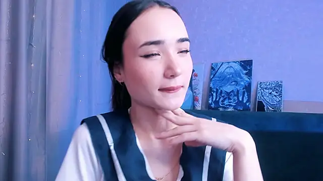 Lillllos online show from February 8, 7:01 am