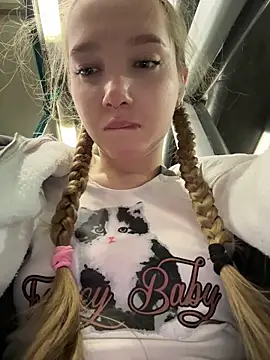 bambi lu online show from March 15, 7:05 pm