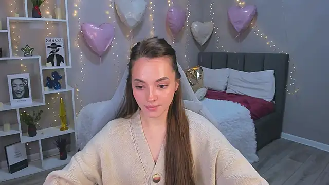 MelanieAlves online show from February 23, 6:18 pm