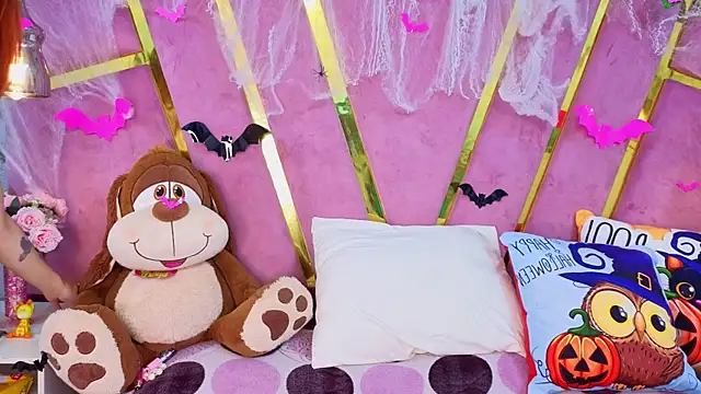 MilleyJones online show from October 16, 8:33 pm