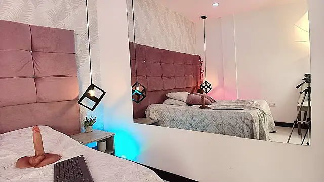 Jenna-Mitchell online show from January 15, 4:29 am