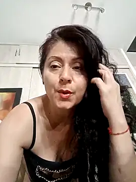 lunadicty online show from April 24, 4:59 am