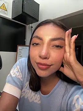 ImAshley1 online show from October 12, 5:48 pm