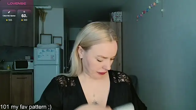 Eva   forever online show from April 19, 2:11 am