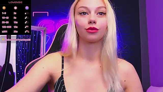 AlessiaCroft online show from March 24, 5:13 am