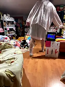 w3tkittty online show from November 15, 10:22 pm