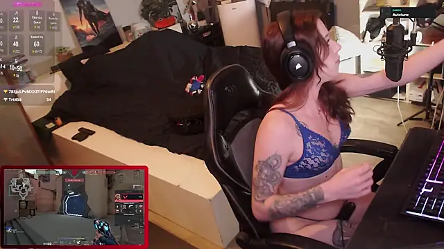 Horny Makima online show from November 9, 1:07 pm