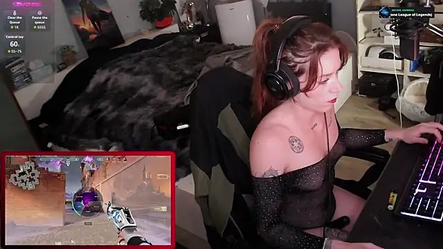 Horny Makima online show from October 12, 9:33 am