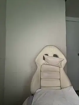 Baby  Otaku online show from October 10, 10:25 pm