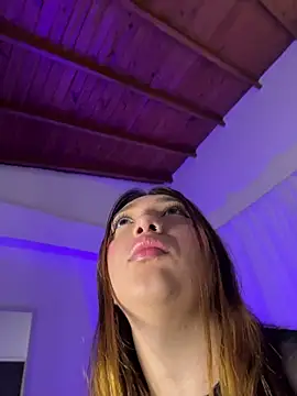 Mia  Gray online show from November 5, 6:35 pm