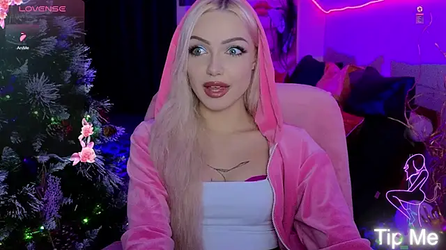 LinaLirian online show from January 14, 6:46 pm