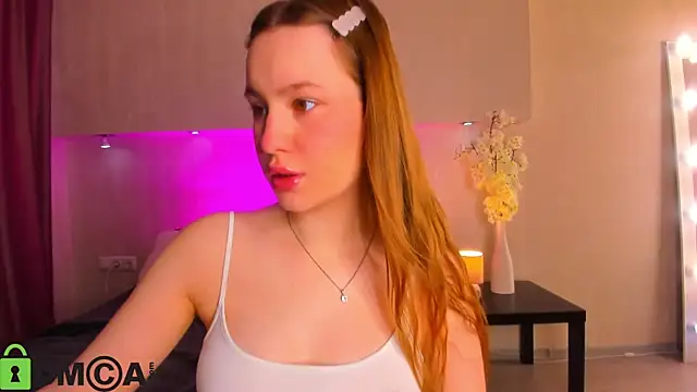 Candy Cansew online show from March 25, 1:33 am