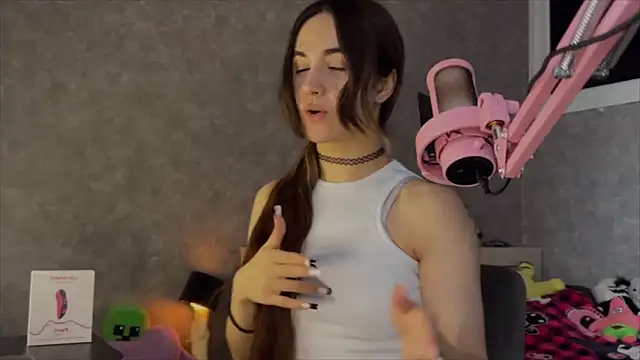 CupSizeGirl online show from February 20, 5:17 am