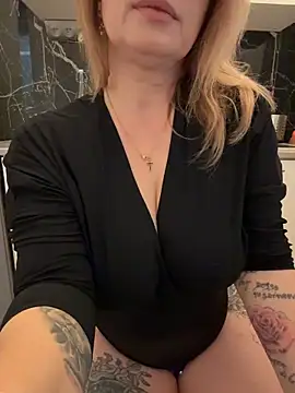 O-Eva online show from February 8, 10:56 pm