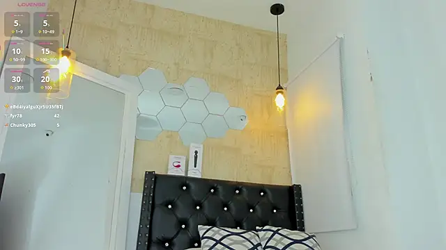 valentina-diiaz online show from January 6, 5:38 pm