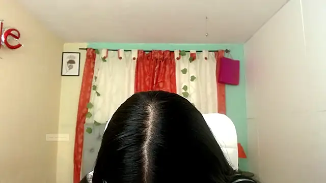 vale miel online show from September 20, 7:01 pm