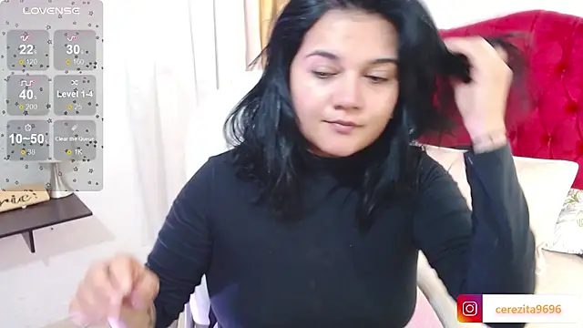 mia traveluxe online show from September 12, 2:34 am