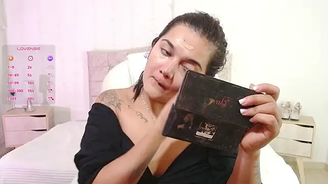 mia traveluxe online show from October 21, 12:47 am