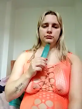 JessicaItalia online show from October 19, 10:28 am