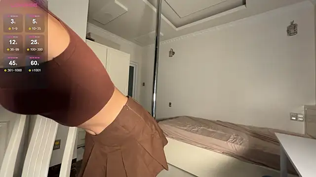 Morphiturata online show from September 17, 5:49 am