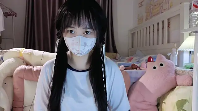 love-uiui online show from October 7, 1:26 pm